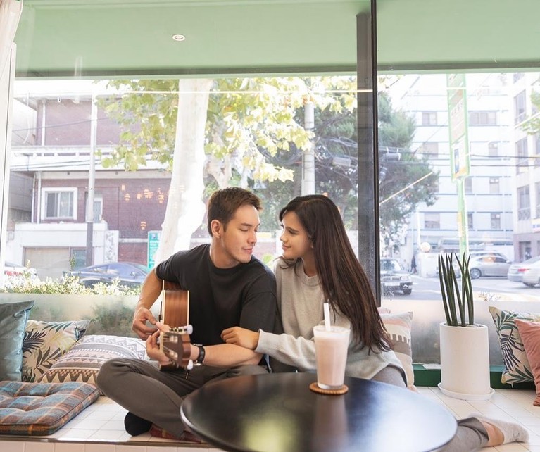 Audi Marissa Audi Marissa & Anthony Xie Romantis Saat Makan Bareng
