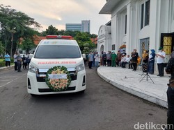 Keluarga Ungkap Penyebab Dokter Bedah Senior RSU Soetomo Meninggal COVID-19