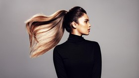 7 Dampak Terlalu Sering Menguncir Rambut, Bisa Bikin Sakit Kepala