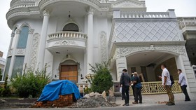 Daftar Lengkap Harta Miliaran Indra Kenz yang Disita: Rumah dan Tesla