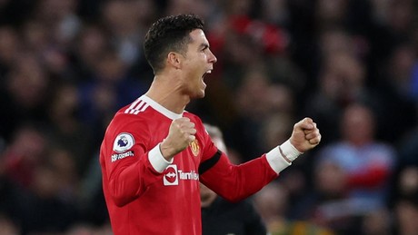 Cristiano Ronaldo telah mengadakan pertemuan dengan petinggi Manchester United di Carrington selama 6 jam dan berikut 3 hasil pertemuan tersebut.