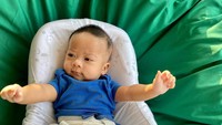 <p>Pada 25 Juni 2021, Tata Janeeta melahirkan seorang putra dari pernikahanya dengan Brotoseno. Bayi laki-laki ini diberi nama Raden Erlangga Danendra Brotoseno. (Foto: Instagram @tatajaneetaofficial)</p>
