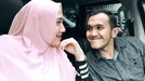 Caisar YKS dan sang istri Almaratu Intan jarang tersorot kini jadi perbincangan publik karena diisukan cerai&period; Yuk&comma; intip potret mereka&excl;