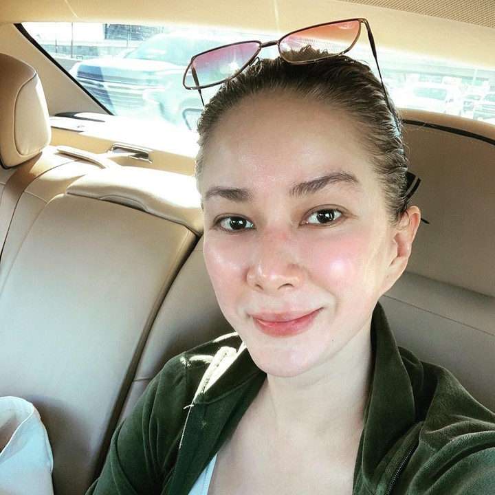<p>Meski hampir berkepala lima, Donna Latief tak ragu menampilkan potret <em>bareface</em>-nya ke media sosial. Wajahnya tetap <em>glowing</em> dan minim dari kerutan, nih. (Foto: Instagram @donna.latief)<br /><br /><br /></p>