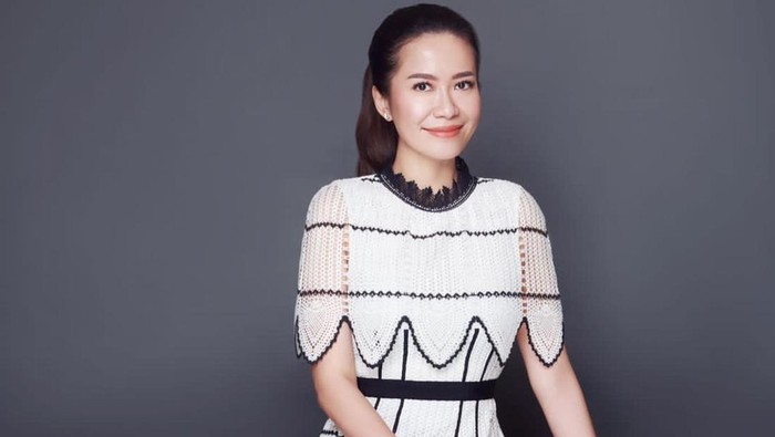 Dr Feni Nugraha