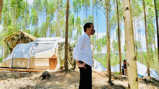 Presiden Joko Widodo (Jokowi) meluapkan kejengkelan saat pengarahan produk dalam negeri merupakan sinyal bahwa reshuffle kabinet tidak lama lagi.