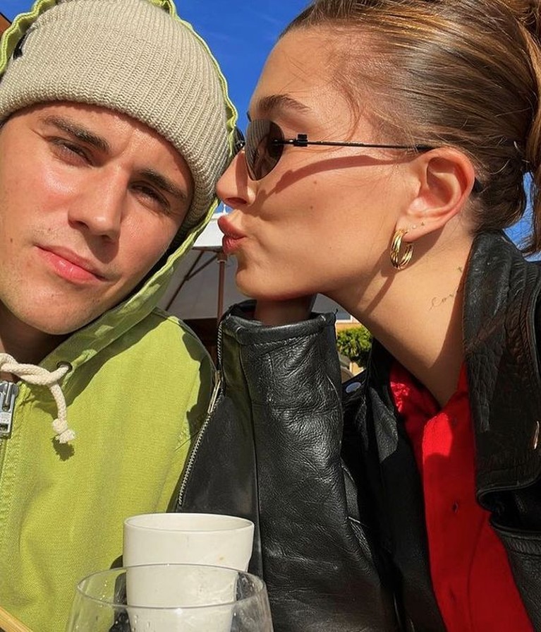 Justin Bieber dan Hailey Bieber Justin Bieber dan Hailey telah mengarungi bahtera rumah tangga selama kurang lebih 3 tahun. Yuk, intip potret bucin mereka!