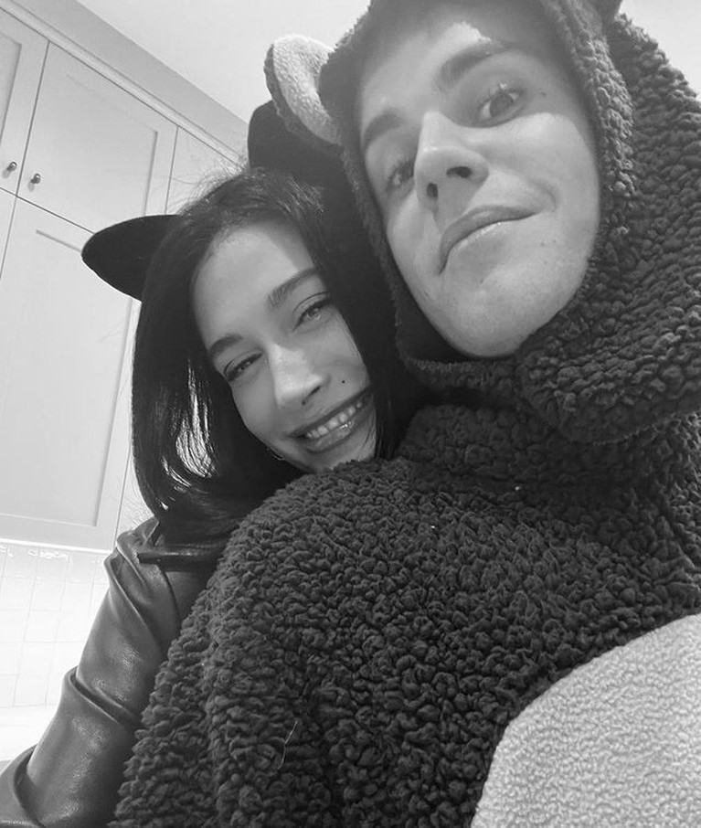 Justin Bieber dan Hailey Bieber Justin Bieber dan Hailey telah mengarungi bahtera rumah tangga selama kurang lebih 3 tahun. Yuk, intip potret bucin mereka!