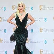 Deretan Selebriti Paling Modis di Red Carpet BAFTA Awards 2022! Ada Millie Bobby Brown dengan Pacar Barunya