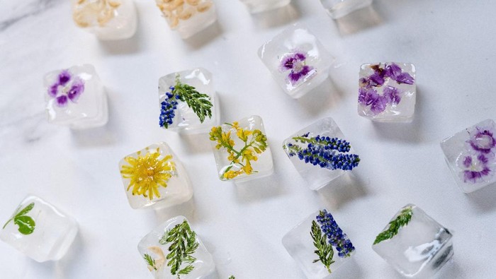 Nggak Hanya untuk Kecantikan, Ini 7 Manfaat Es Batu untuk Kesehatan yang Perlu Kamu Ketahui