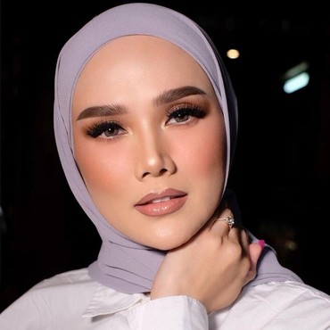 Lirik Lagu Wonder Woman - Mulan Jameela