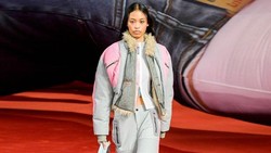 Kisah Nafa Salvana, dari Warung Pecel Lele ke Milan Fashion Week