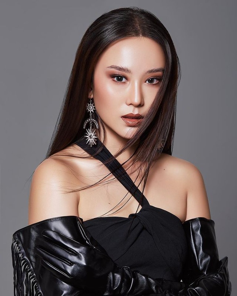 Olivia Aten Olivia Aten Miss Global Indonesia 2021 akan membawa nama Indonesia di Miss Global International 2022 di Bali. Yuk, intip pesonanya!