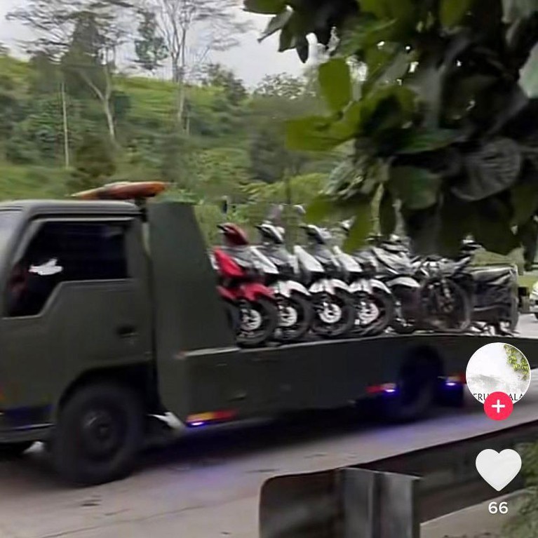 Penampakan Aset Kekayaan Doni Salmanan Disita Polisi Penampakan Aset Kekayaan Doni Salmanan Disita Polisi
