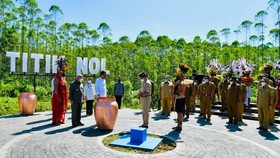 FOTO: Prosesi Kendi Nusantara di Titik Nol Ibu Kota Baru