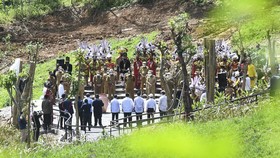 Gubernur Aceh Tabur Tanah Makam Iskandar Muda pada Ritual Kendi IKN