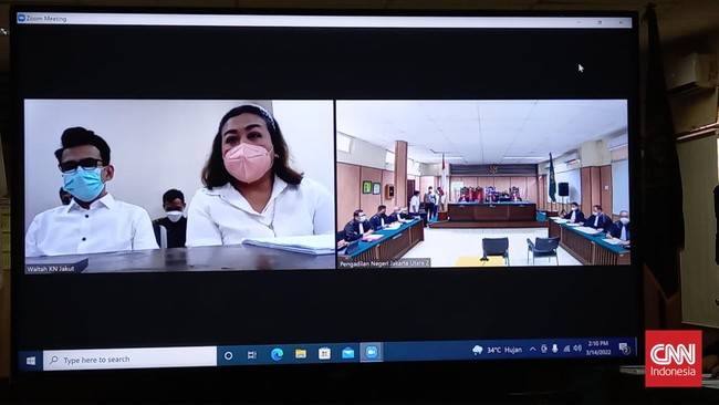 Sidang perdana pembacaan dakwaan kasus penyebaran dokumen elektronik ilegal terhadap terdakwa Adam Deni Gearaka digelar secara virtual.