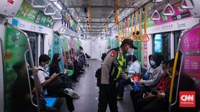 MRT Beroperasi Sampai Pukul 24.00 WIB Mulai Malam Ini
