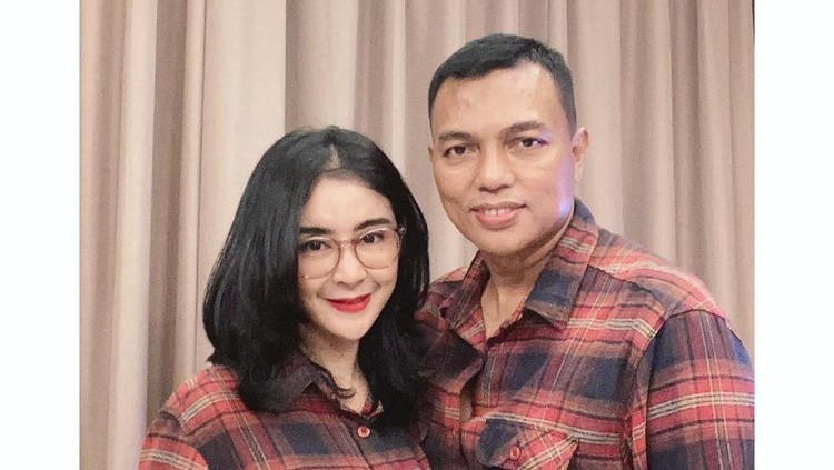 Uut Permatasari dan Tri Goffarudin Pulungan