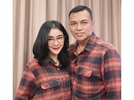 Jawaban Menohok Uut Permatasari pada Netizen yang Sebut Suaminya Tak Tampan