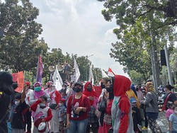 Aksi Warga Marunda Gegara Batu Bara Bikin Polusi