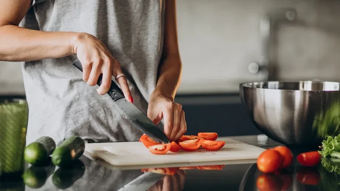 Akibat Perang Rusia dan Ukraina, 4 Kebutuhan Pokok di Indonesia Ini Naik Harganya