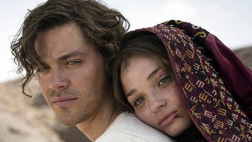 Film bertema dunia kesehatan tidak kalah menarik untuk ditonton karena dapat sekaligus menambah pengetahuan tentang seluk-beluk kehidupan medis.