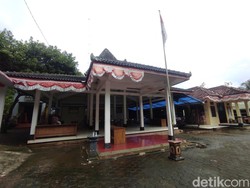 Misteri Rumah Dinas Camat Paranggupito, Konon Dihuni Serumpun Makhluk Halus