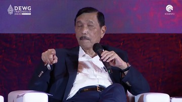 Luhut Binsar Pandjaitan dalam acara Digital Economy Working Group G20 2022. (Tangkapan layar youtube Kemkominfo TV) Luhut Binsar Pandjaitan dalam acara Digital Economy Working Group G20 2022. (Tangkapan layar youtube Kemkominfo TV)