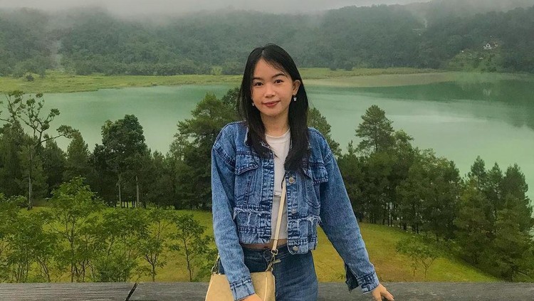 Monica Christy Monica Christy