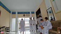 <p>Dari program unggulan yang ada, sebelum lulus para santri diharapkan memenuhi target hafalan Al-Qur'an dan mampu berbahasa Arab dan Inggris. (Foto: YouTube Alman Mulyana)<br /><br /><br /></p>