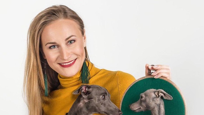 Bantu Kebun Binatang dan Pecinta Hewan di Ukraina Bertahan, Seniman Ini Jual Lukisan Kucing 3D Menggemaskan!