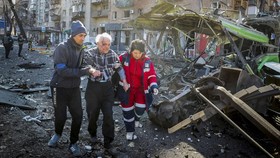 3,3 Juta Mengungsi dan Nyaris 850 Meninggal Sejak Rusia Invasi Ukraina
