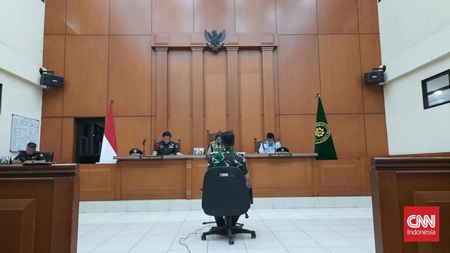 Panglima TNI yang baru diharapkan bisa mendorong DPR dan pemerintah untuk merevisi UU No 31/1997 tentang peradilan militer.