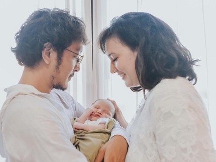 Nadine Chandrawinata Tanam Pohon untuk Sang Anak, 4 Negara Ini juga Punya Tradisi Serupa Lho