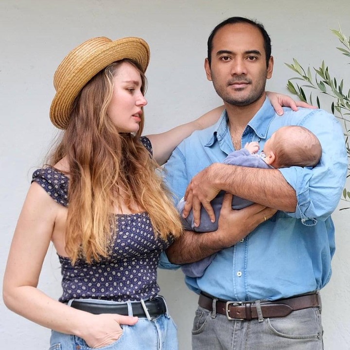 <p>Pada 8 Juli 2021, Ario dan Valentine dikaruniai seorang anak laki-laki bernama Baltazar. (Foto: Instagram: @bayu_ario)</p>