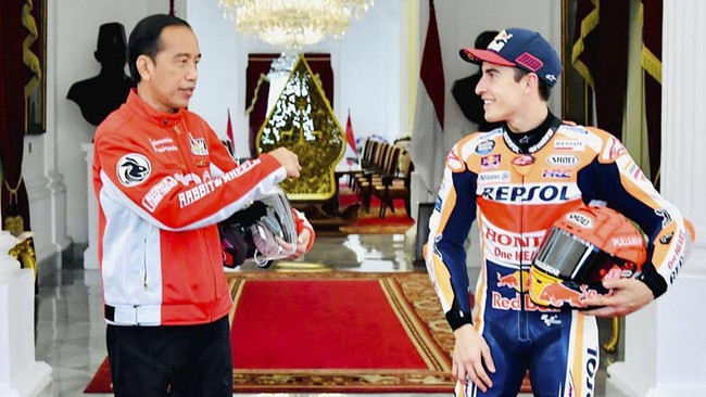 Istana buka suara usai pembalap MotoGP tidak memakai masker saat bertemu Presiden Joko Widodo di Istana Merdeka Jakarta.