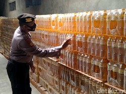 Disidak, Depo-Gudang di Pekalongan Ini Punya Minyak Goreng Menggunung!