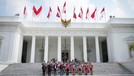 Para pebalap MotoGP melakukan parade dan bertemu dengan presiden Jokowi di Istana Negara Rabu &lpar;16&sol;3&rpar;&period; Yuk&comma; intip momennya&excl;