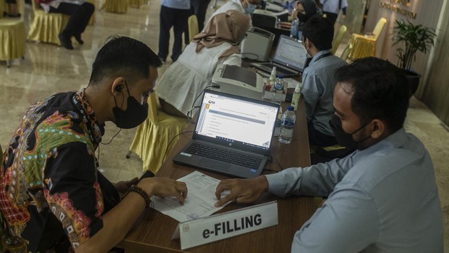 DJP akan menerapkan Core Tax Administration System. Dengan penerapan ini, wajib pajak yang memenuhi syarat tak perlu repot lapor SPT lagi seperti sekarang.