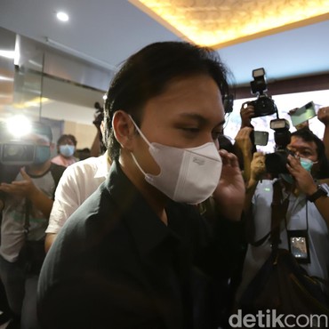 Rizky Febian Tak Diminta Kembalikan Rp400 Juta dari Doni Salmanan
