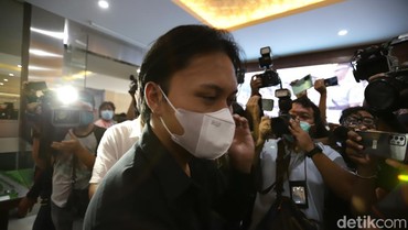 RIzky Febian Ungkap Hubungan Gelap Teddy Pardiyana dengan Lina Jubaedah