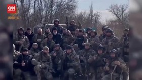 VIDEO: Pemimpin Chechnya Ramzan Kadyrov Temui Pasukannya di Ukraina