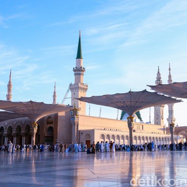 Aturan Baru Ramadan di Arab Saudi, Larang Siarkan Salat hingga Tenda Buka Puasa