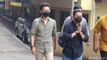 img-title Arief Muhammad dan Reza Arap Datangi Bareskrim soal Kasus Doni Salmanan