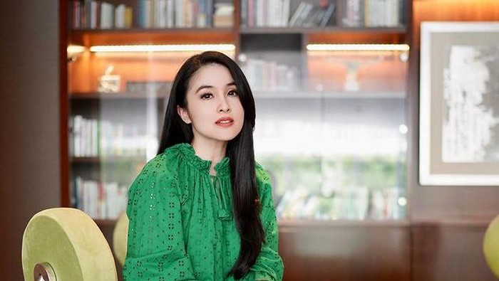Tampilan Elegan Sandra Dewi dengan Koleksi Tas Mewahnya! Tetap Santun dan Pantas Dibilang Orang Kaya Sesungguhnya
