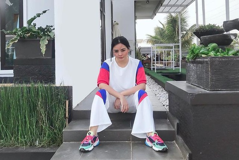 Gita Sinaga Gita Sinaga