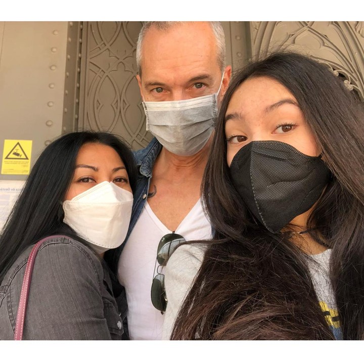 <p>Beberapa waktu yang lalu, Anggun C Sasmi memamerkan momen liburan bersama keluarganya, Bunda. (Foto: Instagram @anggun_cipta)<br /><br /><br /></p>