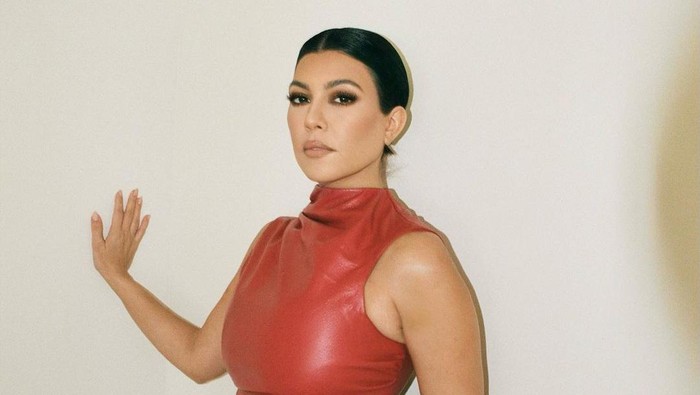 5 Cara Diet ala Kourtney Kardashian, Bisa Cheating tapi Badan Tetap Ideal di Usia 40an!