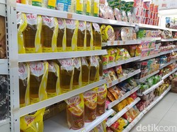 Bongkar Pasang Aturan Minyak Goreng, Berganti-ganti Secepat Kilat